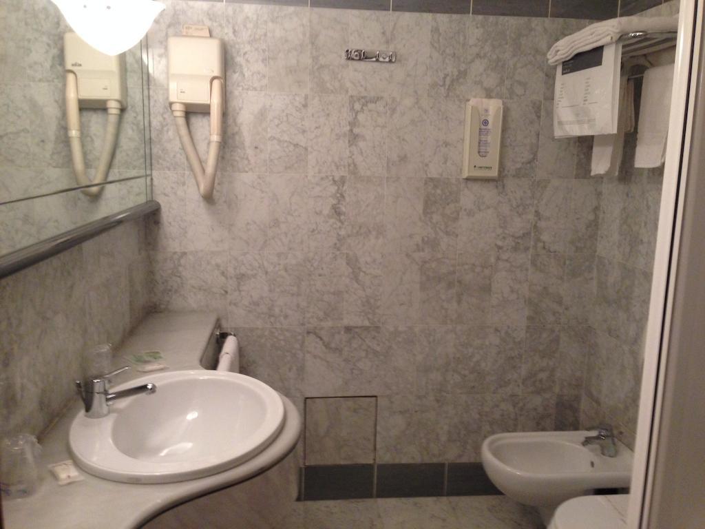 Hotel Sirenella Mele Room photo